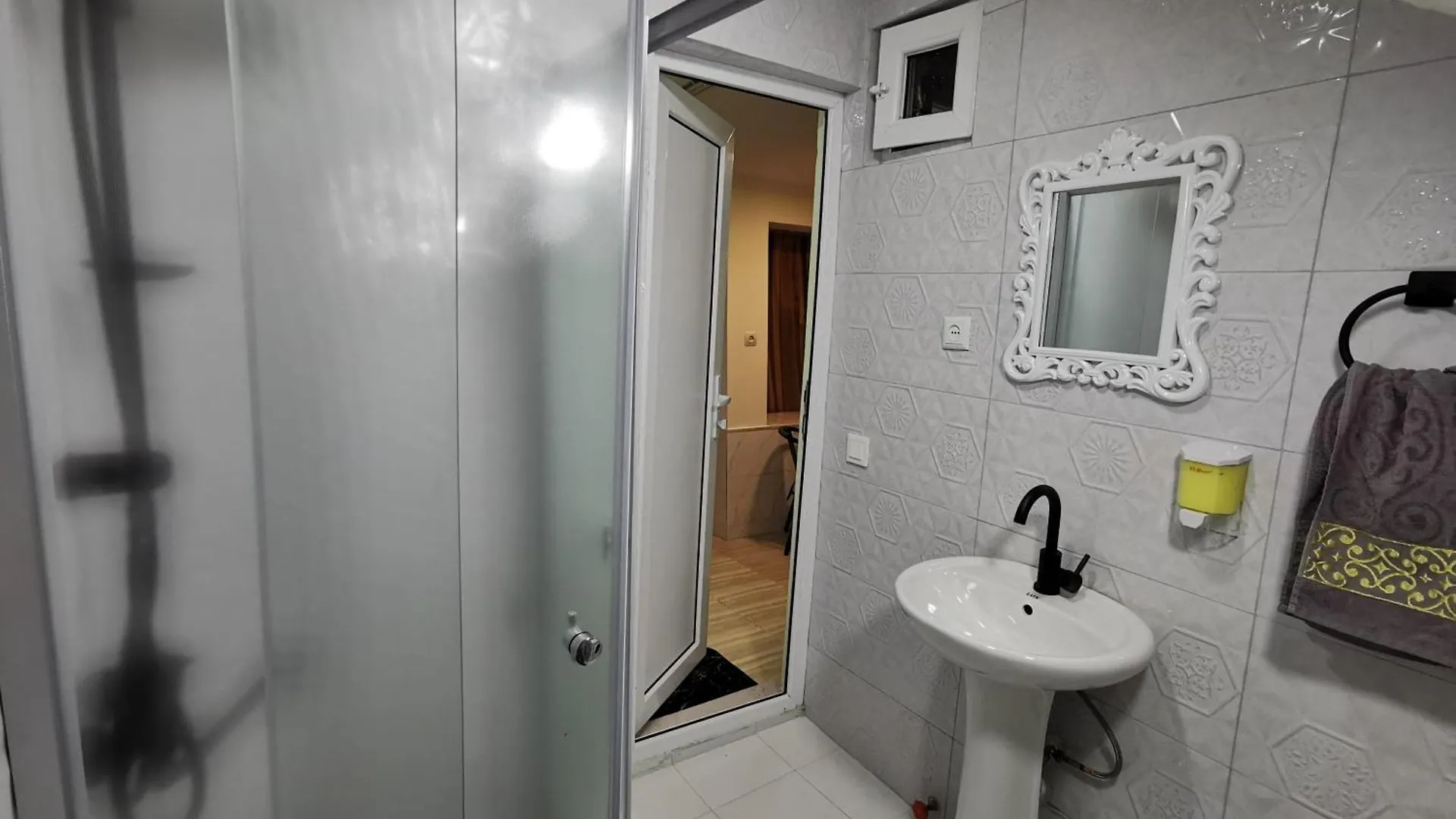טביליסי Guest House Natia גאורגיה